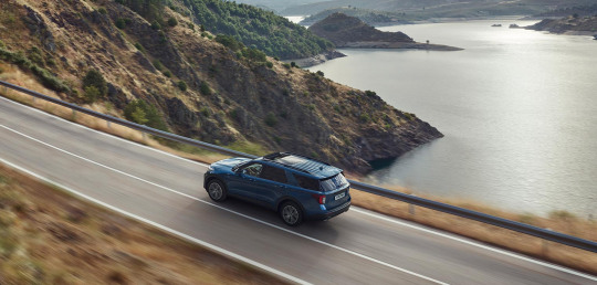 ford-explorer-video-mobiel