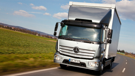 mercedes-benz-trucks-onderhoudsabonnementen-slider-2