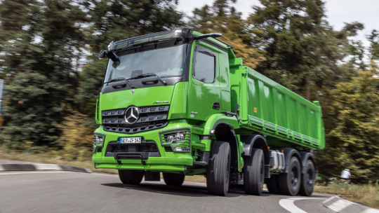 mercedes-benz-trucks-onderhoudsabonnementen-slider-1