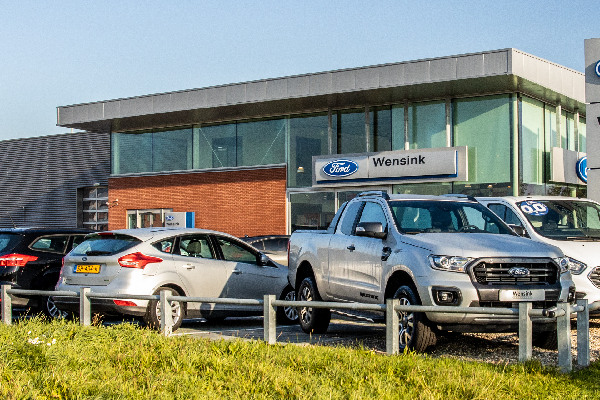wensink-ford-sneek-hero-mobiel