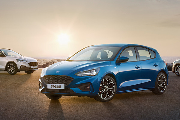 ford-focus-hero-mobiel