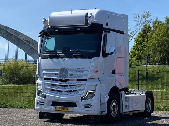 Mercedes-Benz  Actros 1845 LS 4x2 | GigaSpace