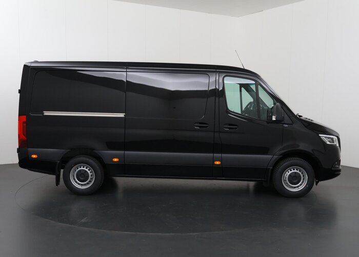 Mercedes-Benz Sprinter 319 CDI L2 H1 RWD Select