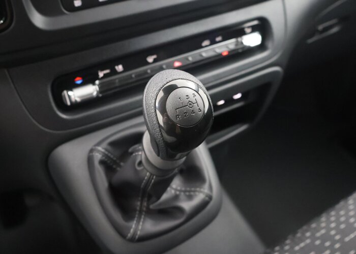 Mercedes-Benz Vito Bestelwagen 110 CDI L2 Pro
