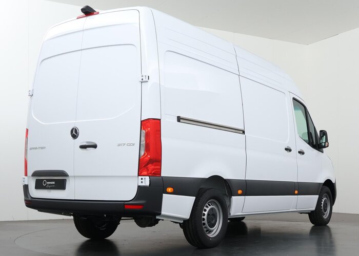 Mercedes-Benz Sprinter 317 CDI | L2 H2 | Aut. | RWD | PRO |