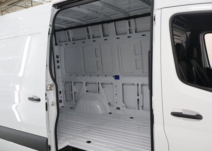 Mercedes-Benz Sprinter 317 CDI | L2 H2 | Aut. | RWD | PRO |
