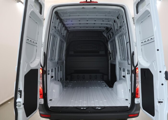 Mercedes-Benz Sprinter 317 CDI | L2 H2 | Aut. | RWD | PRO |