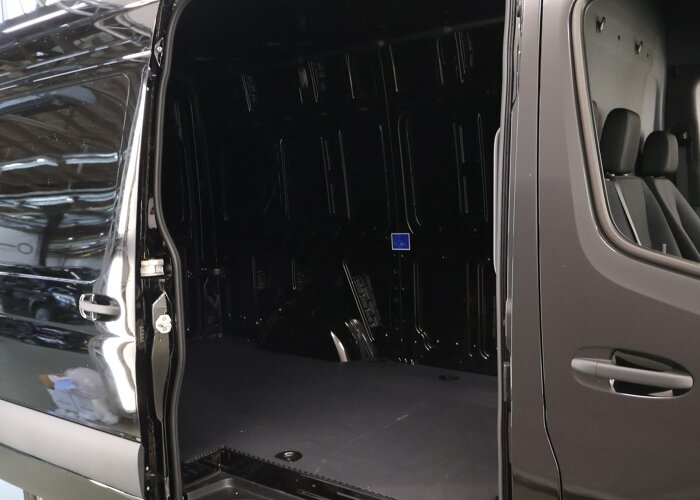 Mercedes-Benz eSprinter 414 GB L2 H2 PRO | 81 kWh | 4250 GVW |