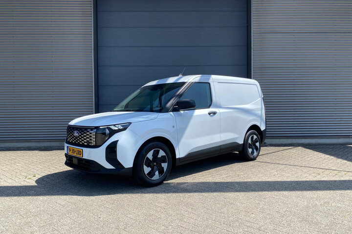 Ford E-Transit Courier