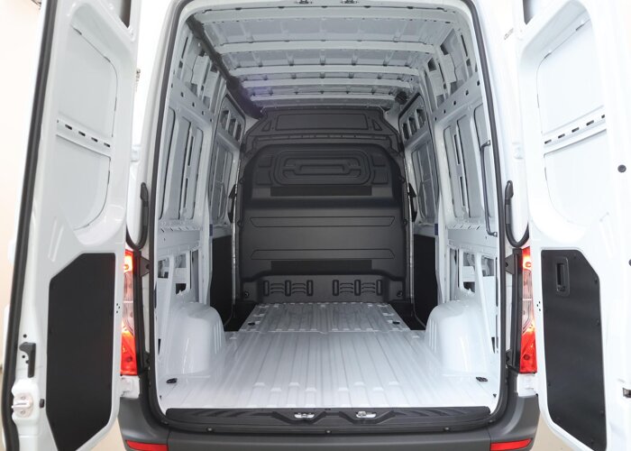Mercedes-Benz Sprinter 317 CDI | L2 H2 | Aut. | RWD | PRO |
