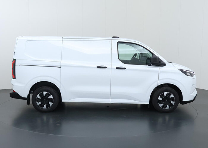 Ford E-Transit Custom 320 | L1 H1 | Trend | 65 kWh | 2300 KG. AHW |