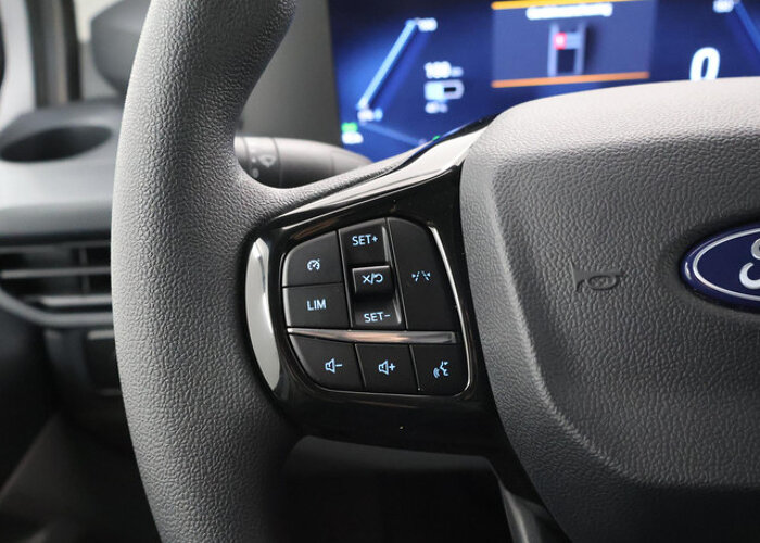 Ford E-Transit Custom 320 | L1 H1 | Trend | 65 kWh | 2300 KG. AHW |