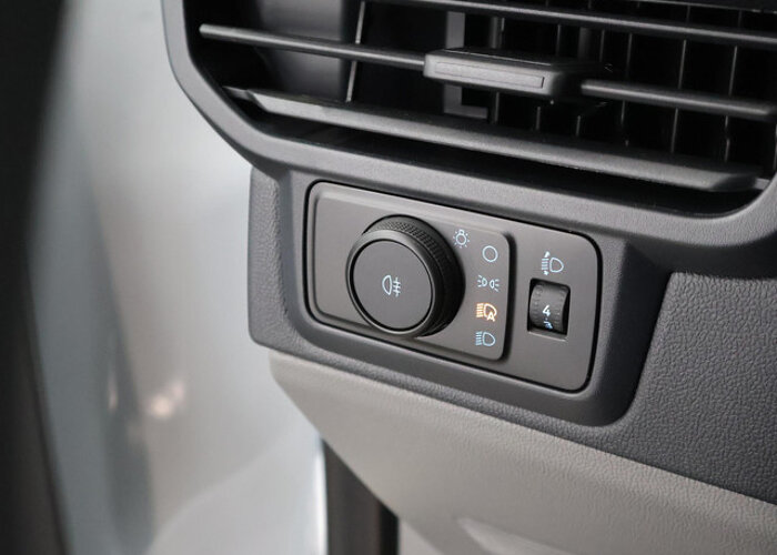 Ford E-Transit Custom 320 | L1 H1 | Trend | 65 kWh | 2300 KG. AHW |