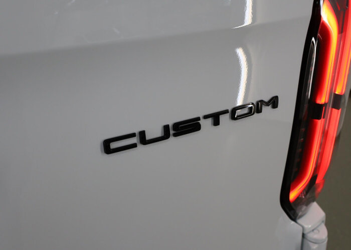 Ford E-Transit Custom 320 | L1 H1 | Trend | 65 kWh | 2300 KG. AHW |
