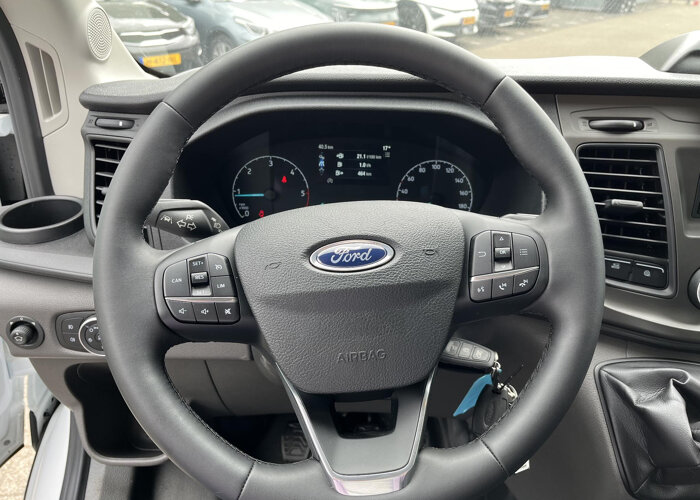 Ford Transit 350 2.0 TDCI L4H1 Trend Skeletal