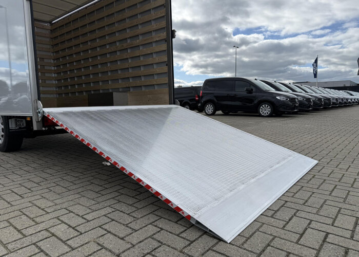 Ford Transit 350 2.0 TDCI | L4 H1 | TREND BAKWAGEN |
