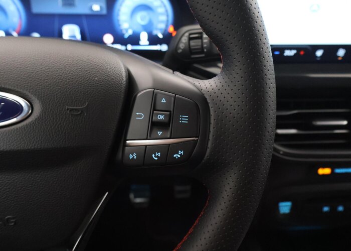 Ford FOCUS Wagon 1.0 EcoBoost Hybrid ST Line X