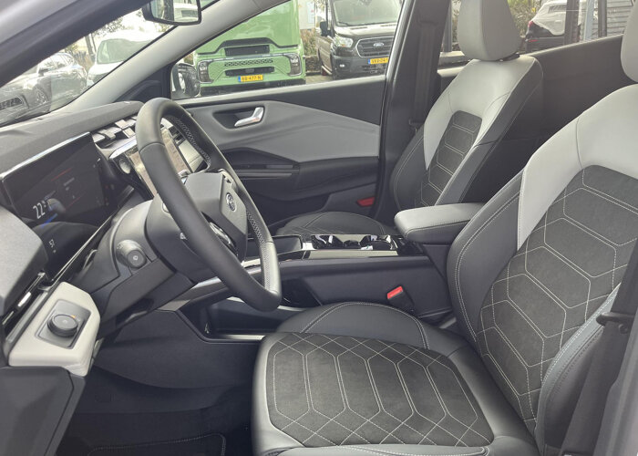 Ford Puma Gen-E Premium 44 kWh