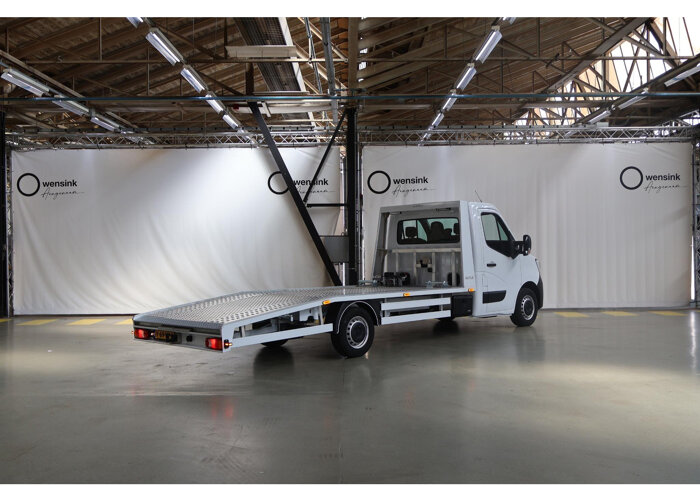 Renault Master T35 2.3 dCi 165 PK L3 OPRIJWAGEN |