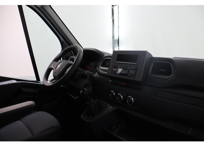 Renault Master T35 2.3 dCi 165 PK L3 OPRIJWAGEN |