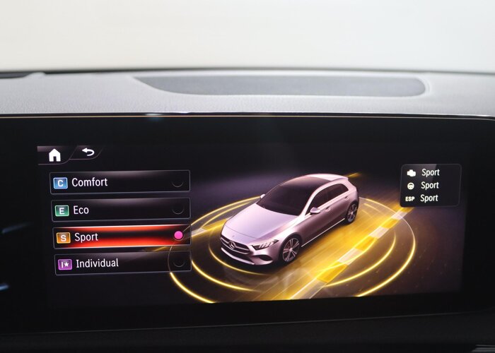 Mercedes-Benz A-Klasse 180 Business Solution AMG