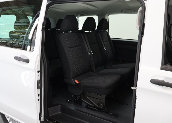 Mercedes-Benz EVITO TOURER 129 L2 PRO 90kWh | 8-PERSOONS