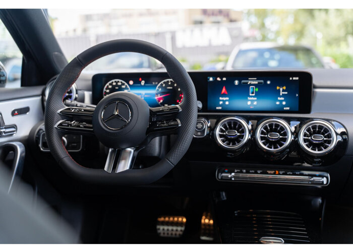 Mercedes-Benz A-Klasse 180 Business Solution AMG