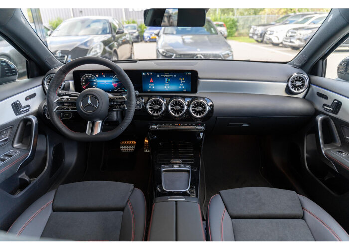 Mercedes-Benz A-Klasse 180 Business Solution AMG