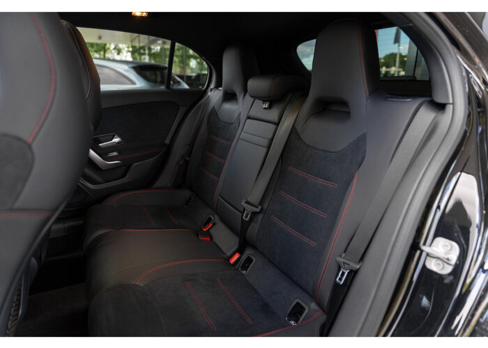 Mercedes-Benz A-Klasse 180 Business Solution AMG