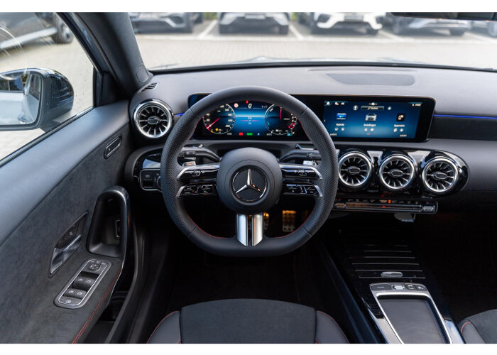 Mercedes-Benz A-Klasse 250e Business Solution AMG