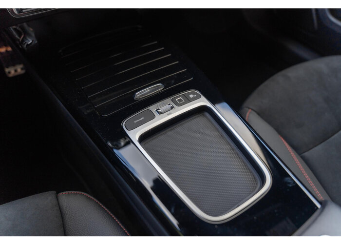 Mercedes-Benz A-Klasse 250e Business Solution AMG