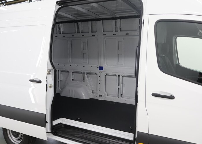 Mercedes-Benz eSprinter 414 L2 H2 RWD PRO 81kWh |