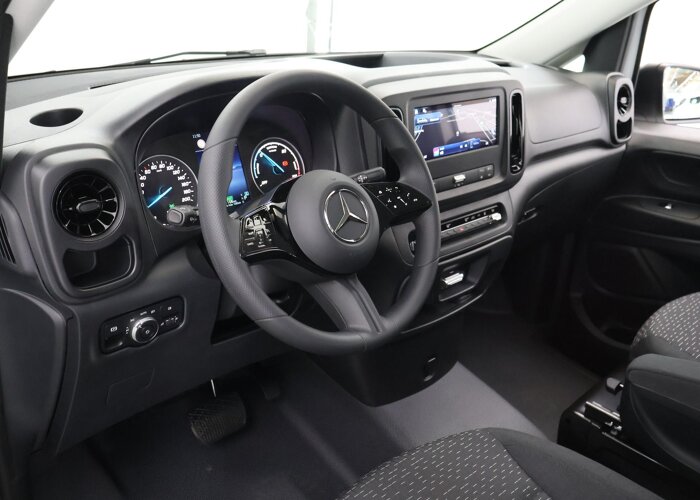 Mercedes-Benz EVITO TOURER 129 L2 PRO 90kWh | 8-PERSOONS