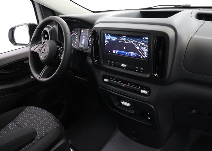 Mercedes-Benz EVITO TOURER 129 L2 PRO 90kWh | 8-PERSOONS