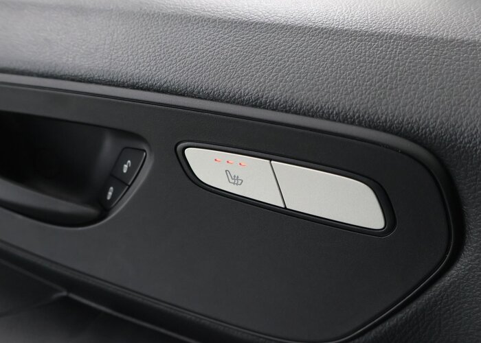 Mercedes-Benz EVITO TOURER 129 L2 PRO 90kWh | 8-PERSOONS