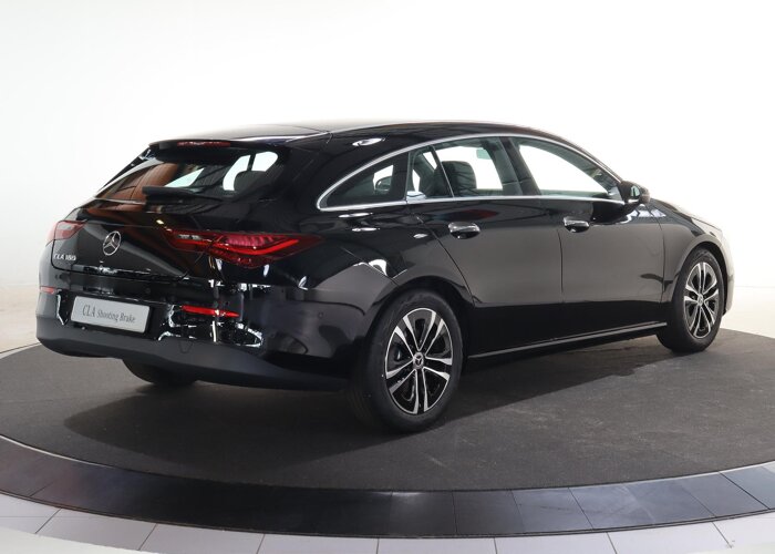 Mercedes-Benz CLA-Klasse Shooting Brake 180 Star Edition LIMITED