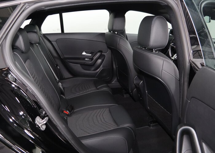 Mercedes-Benz CLA-Klasse Shooting Brake 180 Star Edition LIMITED