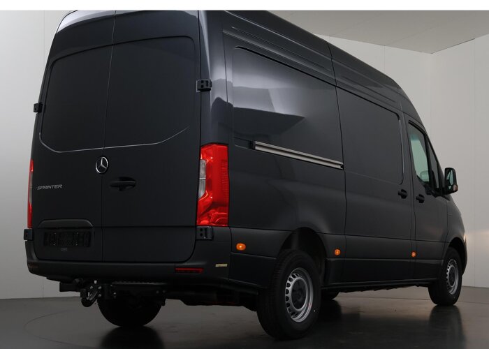 Mercedes-Benz eSprinter 314 L2 H2 RWD PRO 81kWh |