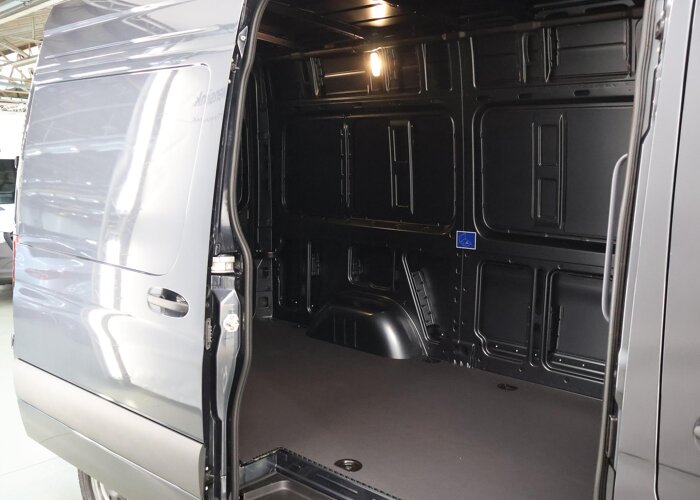 Mercedes-Benz eSprinter 314 L2 H2 RWD PRO 81kWh |