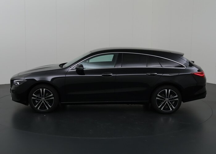 Mercedes-Benz CLA-Klasse 180 Shooting Brake Star Edition Luxury Line