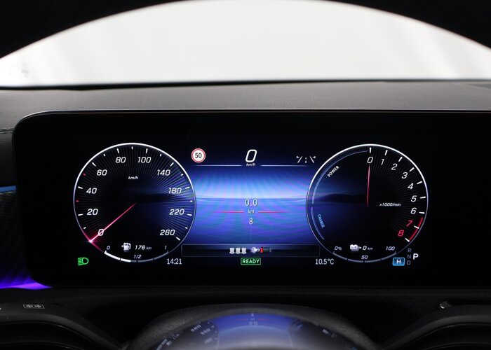 Mercedes-Benz CLA-Klasse 180 Shooting Brake Star Edition Luxury Line