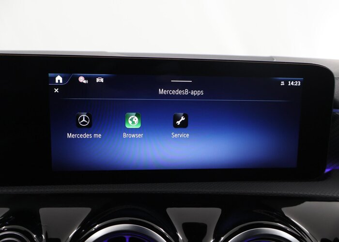 Mercedes-Benz CLA-Klasse 180 Shooting Brake Star Edition Luxury Line