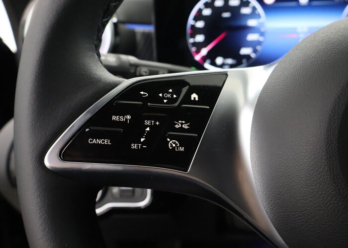 Mercedes-Benz CLA-Klasse 180 Shooting Brake Star Edition Luxury Line