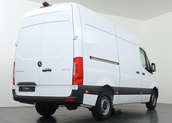 Mercedes-Benz Sprinter 315 | Aut. | L2 H2 | RWD | PRO | 3500 KG. AHW