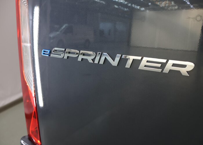 Mercedes-Benz eSprinter 414 GB L2 H2 PRO | 81 kWh | 4250 GVW |