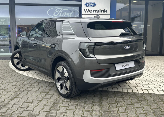 Ford Explorer Premium Extended Range RWD 77 kWh