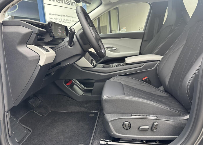 Ford Explorer Premium Extended Range RWD 77 kWh