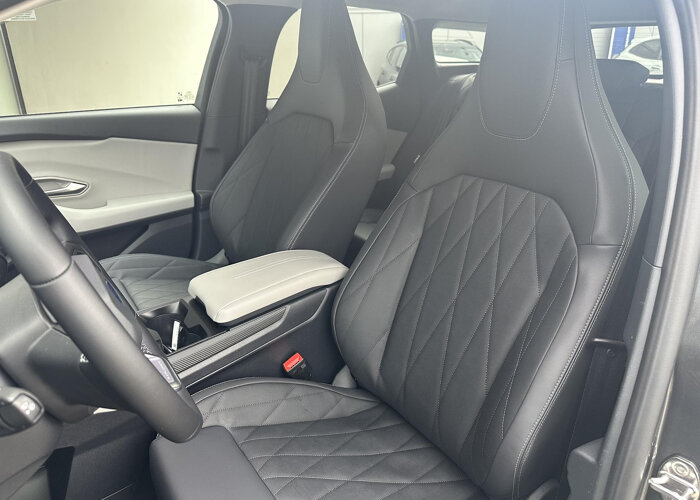 Ford Explorer Premium Extended Range RWD 77 kWh