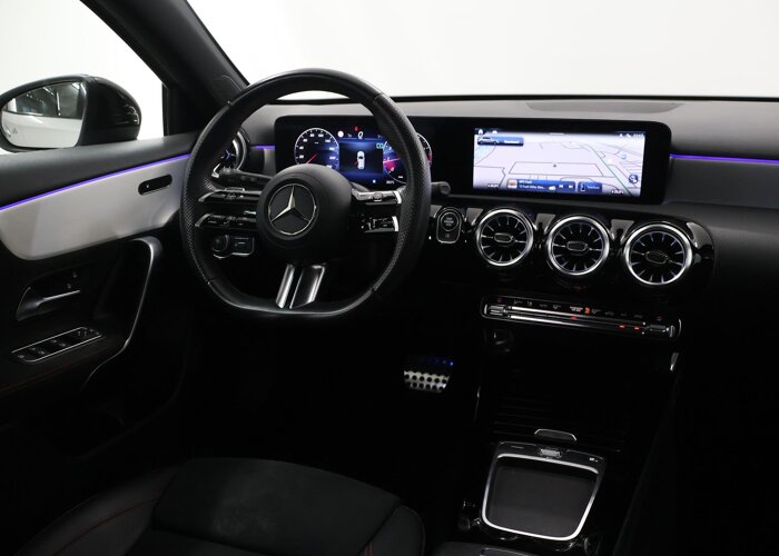 Mercedes-Benz A-Klasse 180 AMG Line