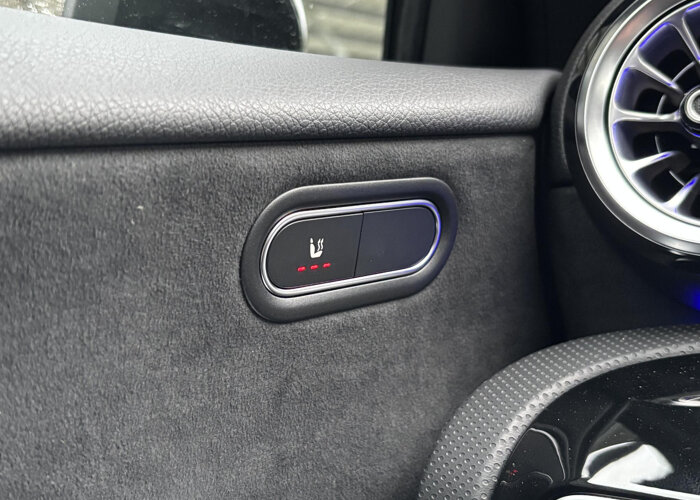 Mercedes-Benz A-Klasse 180 Business Solution AMG